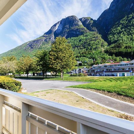 Hotel Loenfjord โลน ภายนอก รูปภาพ