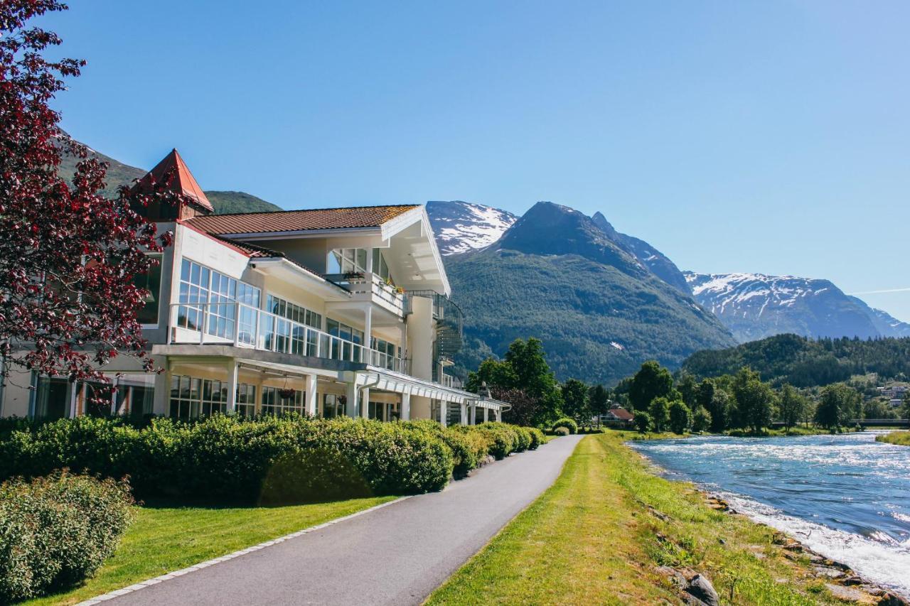Hotel Loenfjord โลน ภายนอก รูปภาพ