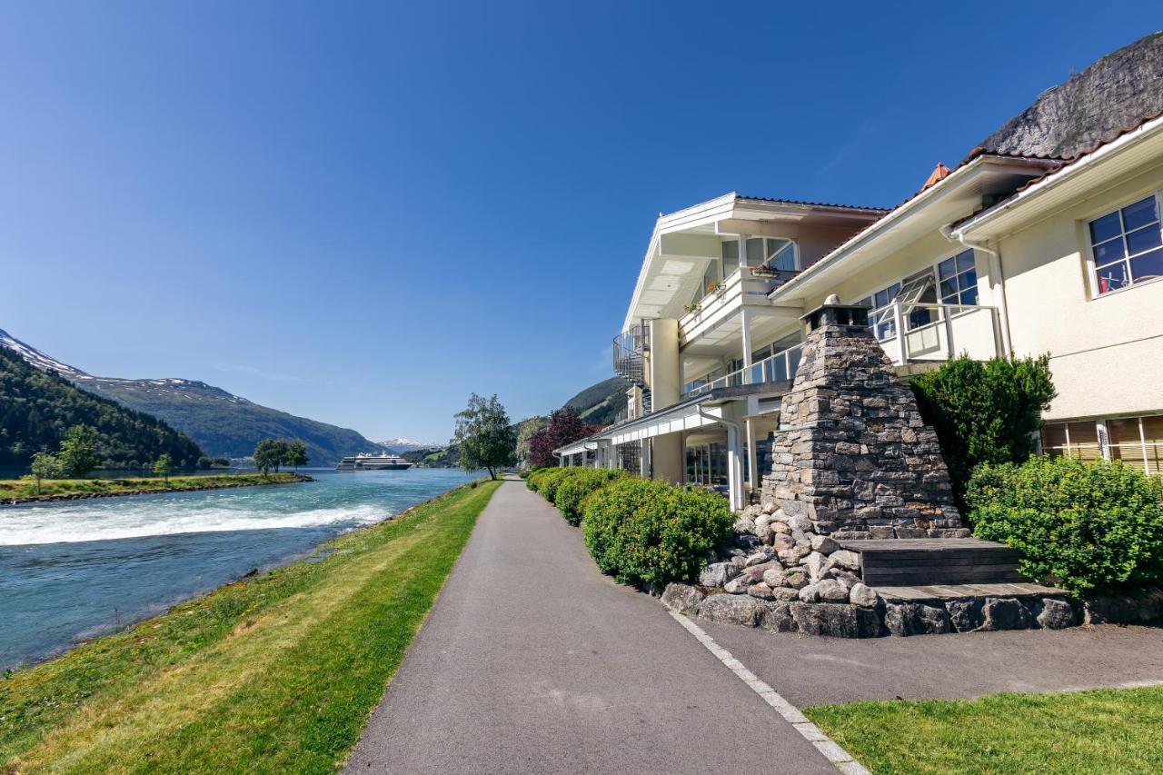 Hotel Loenfjord โลน ภายนอก รูปภาพ