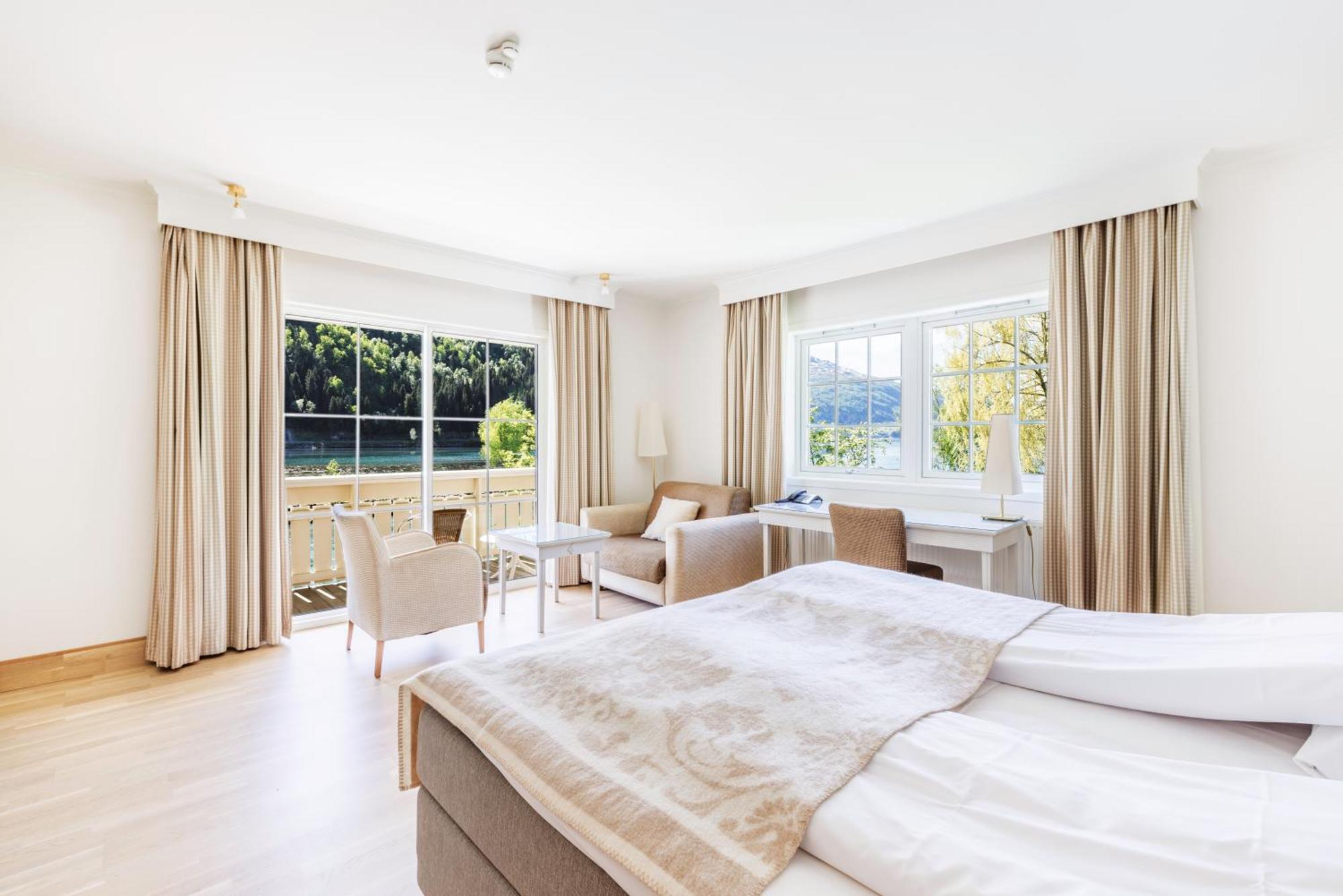 Hotel Loenfjord โลน ภายนอก รูปภาพ